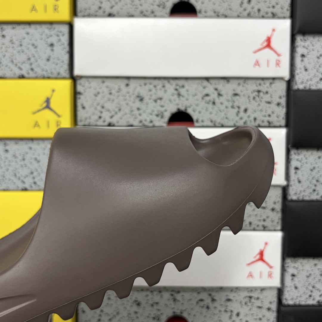 Adidas Yeezy Slide Soot Slides - Image 4