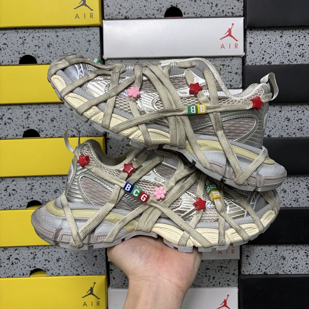 Balenciaga BLCG 3Xl - Image 10