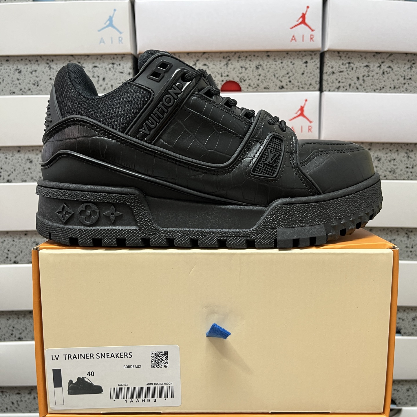 Louis Vuitton Trainer Maxi (Black) - Image 10