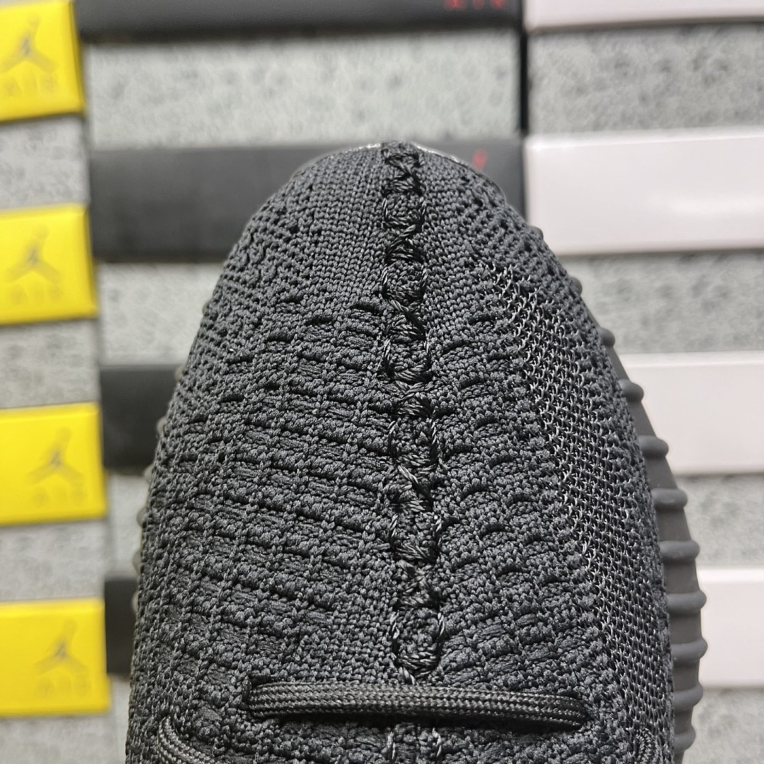 Adidas Yeezy Boost 350 V2 - Image 3