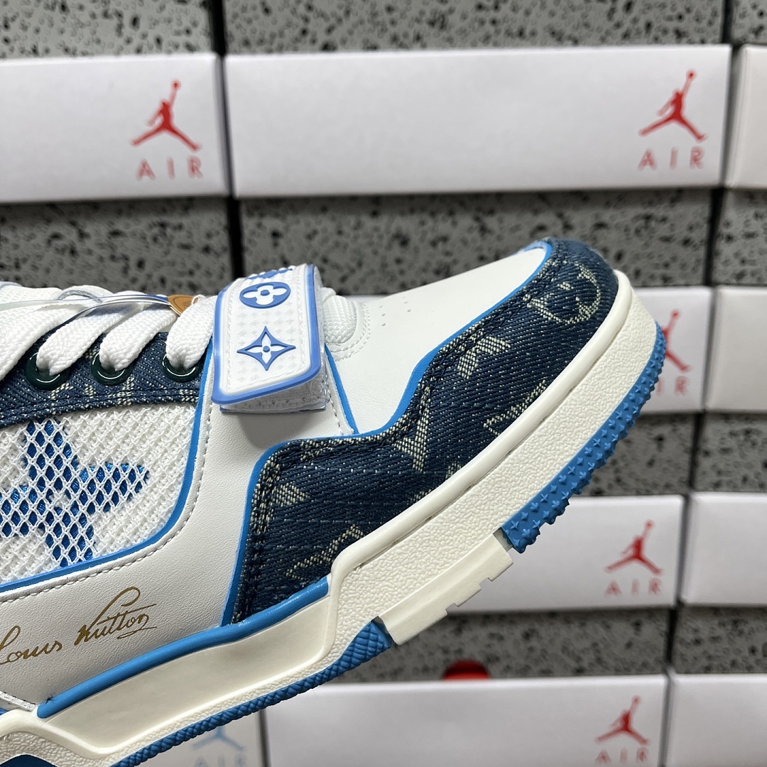 Louis Vuitton Trainer (White Blue) - Image 3