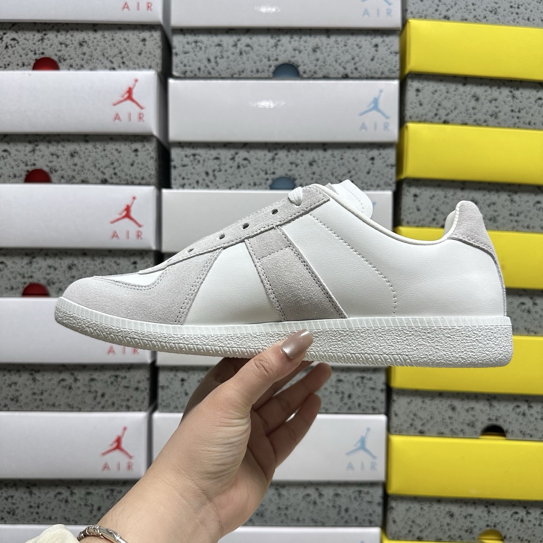 On Running Maison Margiela Replica - Image 8