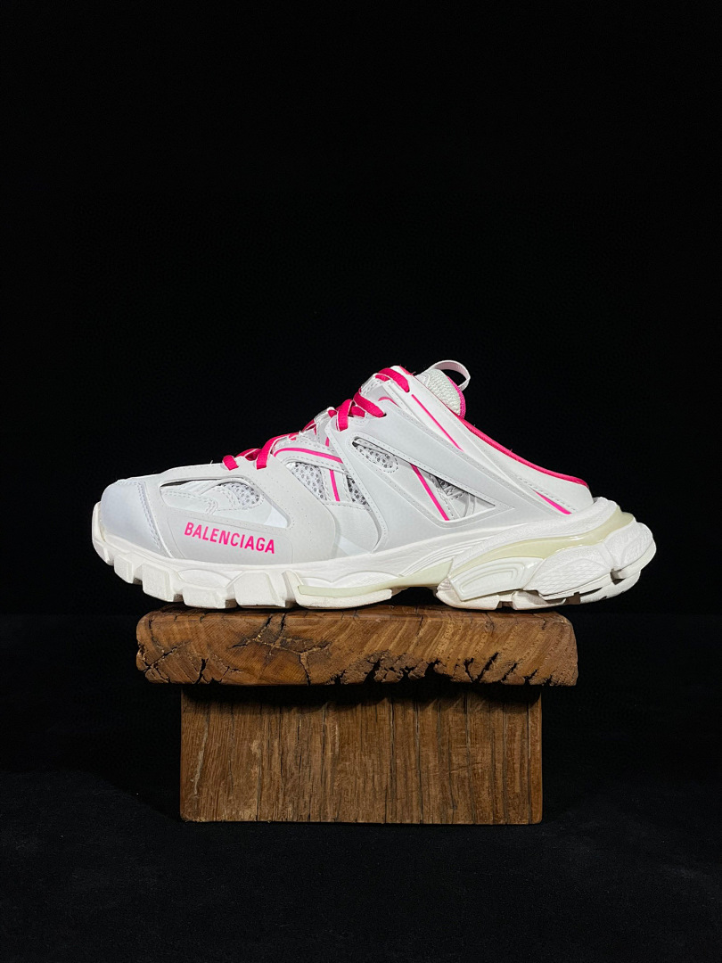 Balenciaga Paris Mule White Rose Red Half Slippers - Image 3