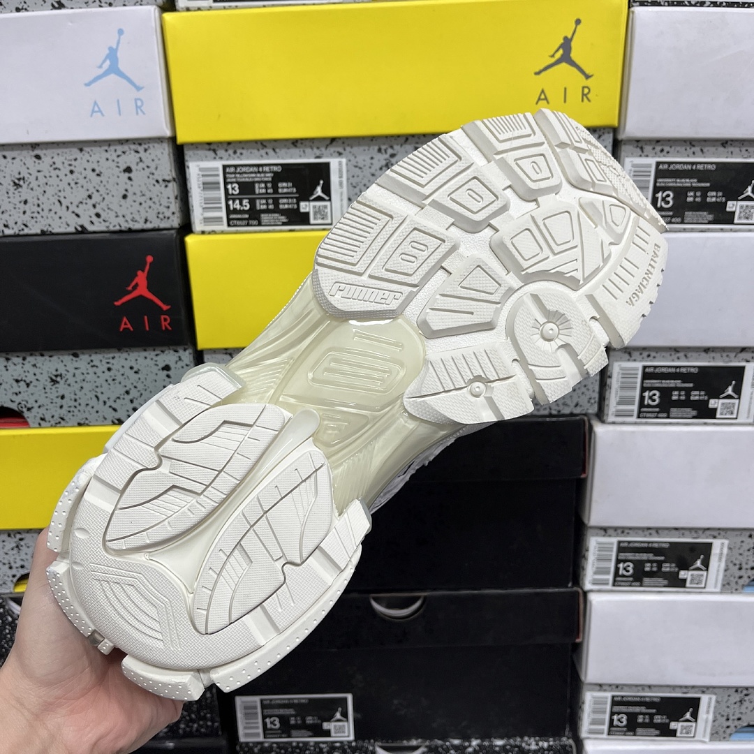 Balenciaga BLCG Runner 7.0 - Image 7