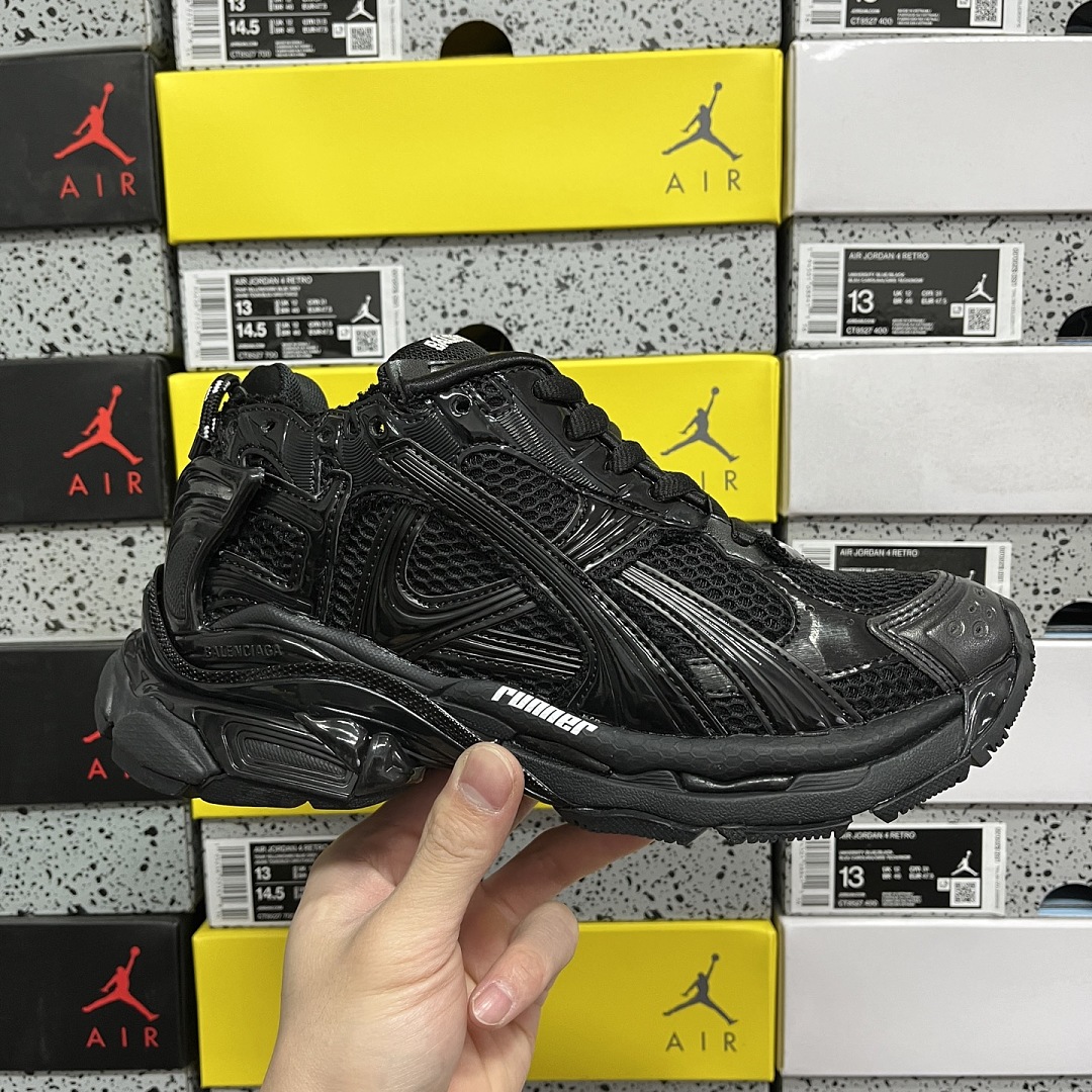 Balenciaga BLCG Runner 7.5 - Image 9