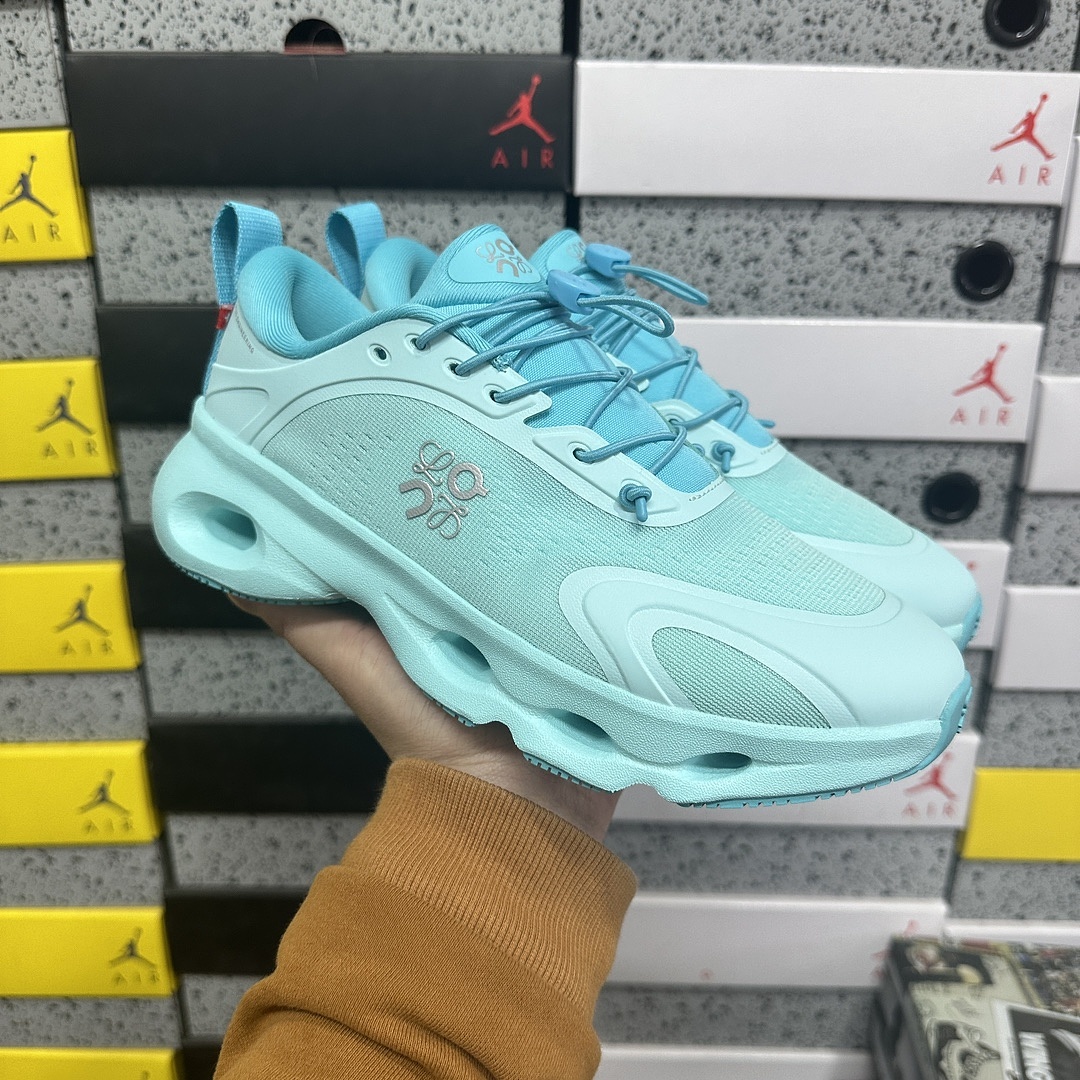 On Running Cloudsolo LOEWE Turquoise - Image 11