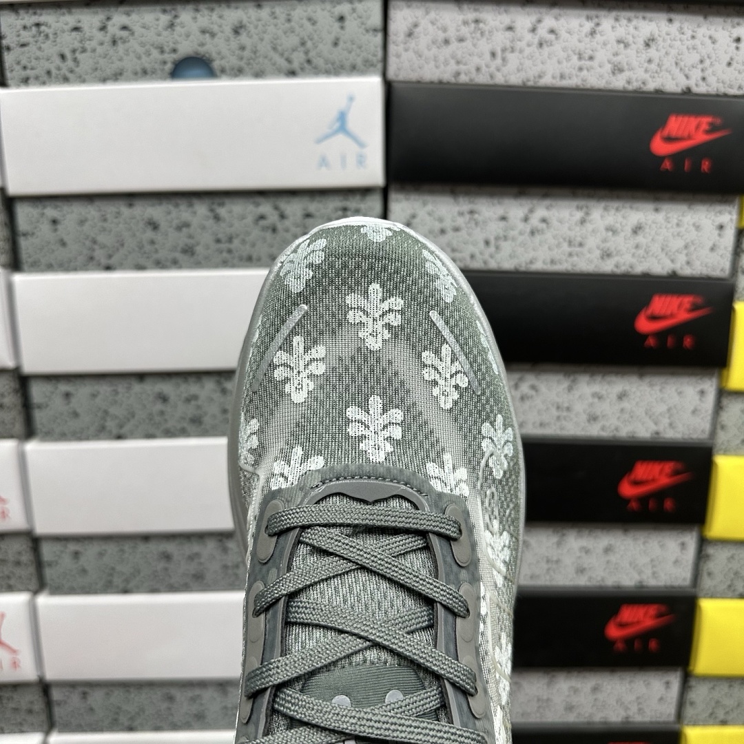 Nike Vomero Premium QS Fleur De-Lis Geyser (Grey) - Image 3