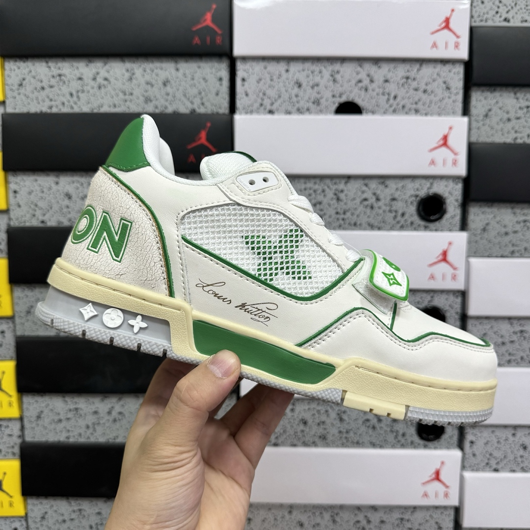 Louis Vuitton Trainer (White Green) - Image 9