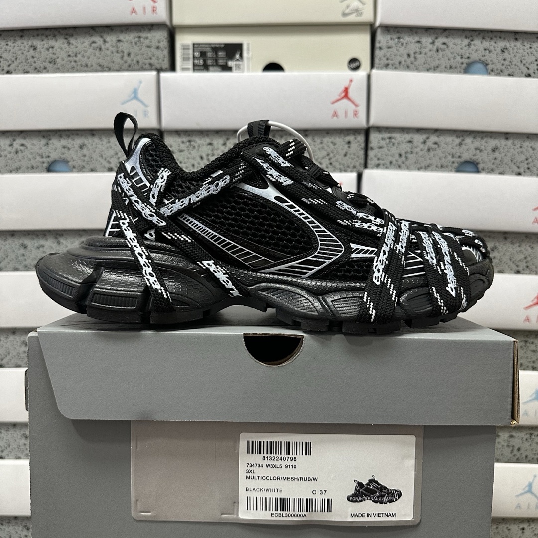 Balenciaga 3XL Extreme Lace 9110 Black White Straps (Mid Stripe)