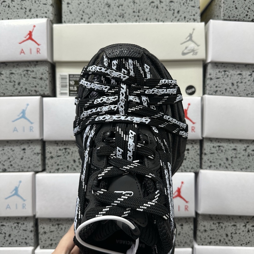Balenciaga 3XL Extreme Lace 9110 Triple Black Straps (Mid Stripe) - Image 10