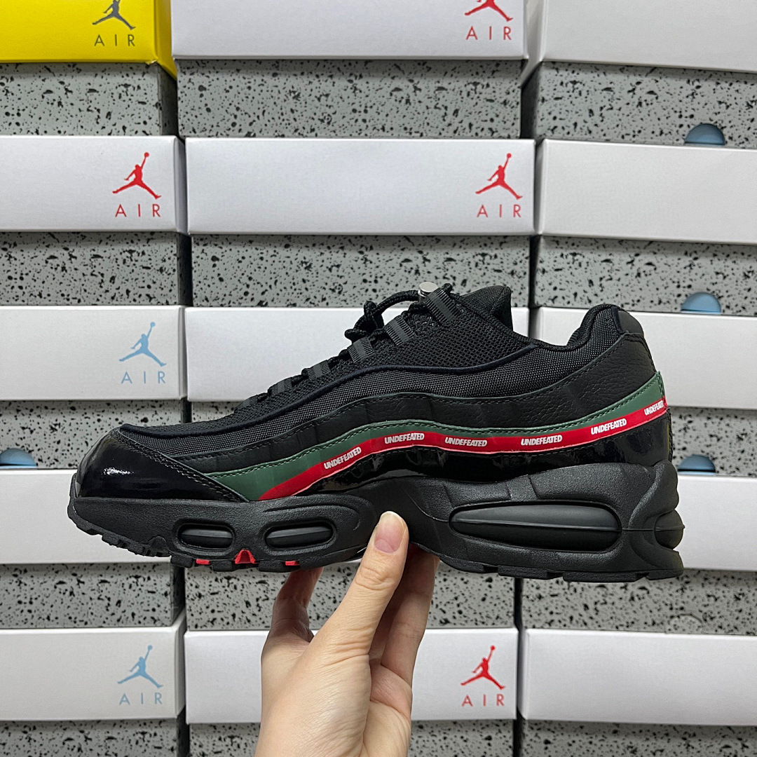 Nike Air Max 95 SP Undefeated Black IB4453-001 - Image 4