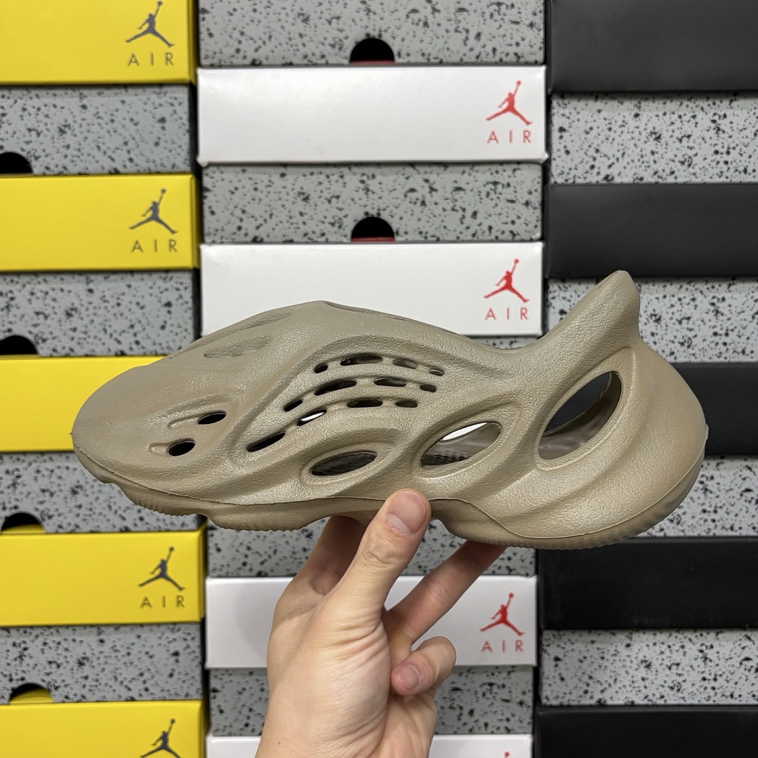 Adidas Yeezy Foam RNNR Stone Sage Clogs - Image 7