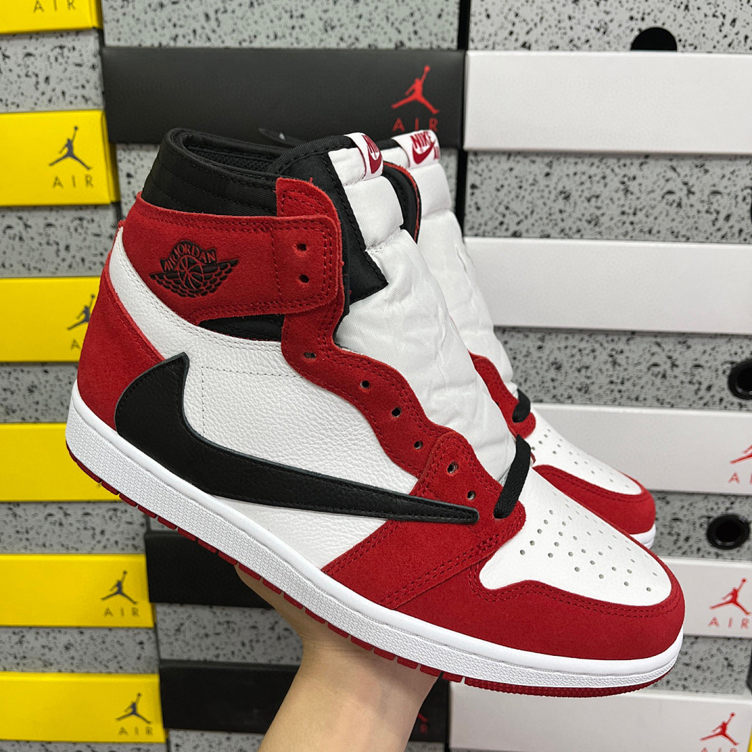 Nike Travis Scott × Air Jordan 1 "Chicago" Reverse High - Image 11