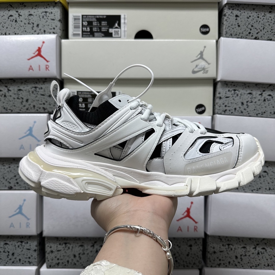Balenciaga Track - Image 29