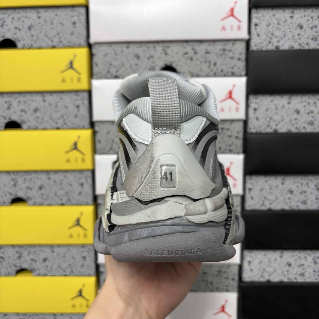 Balenciaga Triple S 2 - Image 5