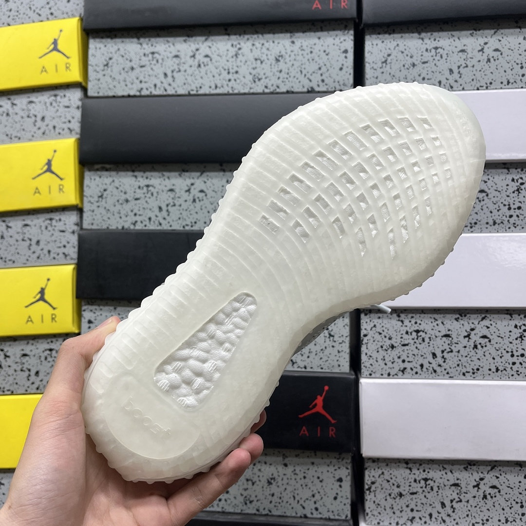 Adidas Yeezy Boost 350 V2 - Image 9