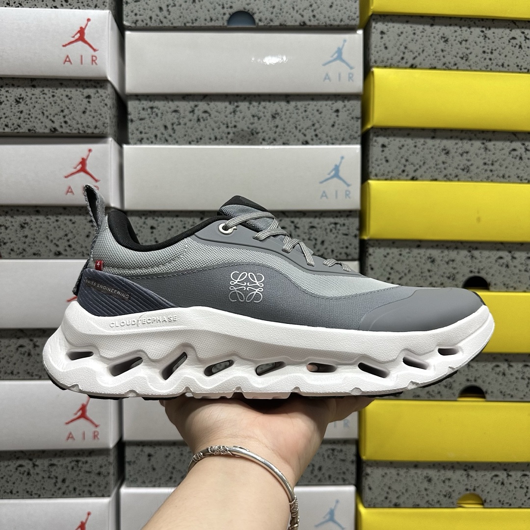 On Running Running Cloudtilt 2 LOEWE Grey M929282X17-1120 - Image 4