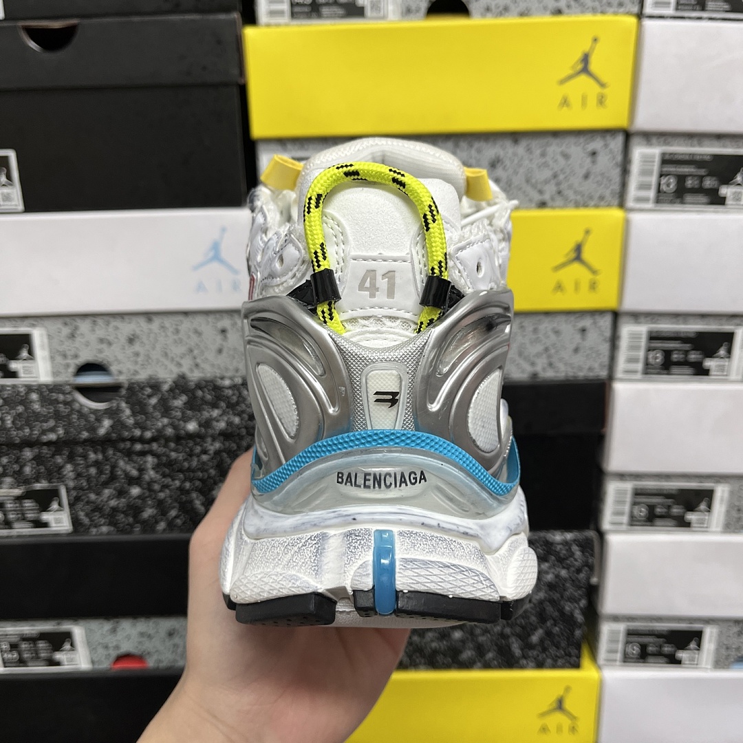 Balenciaga BLCG Runner 7.5 - Image 9