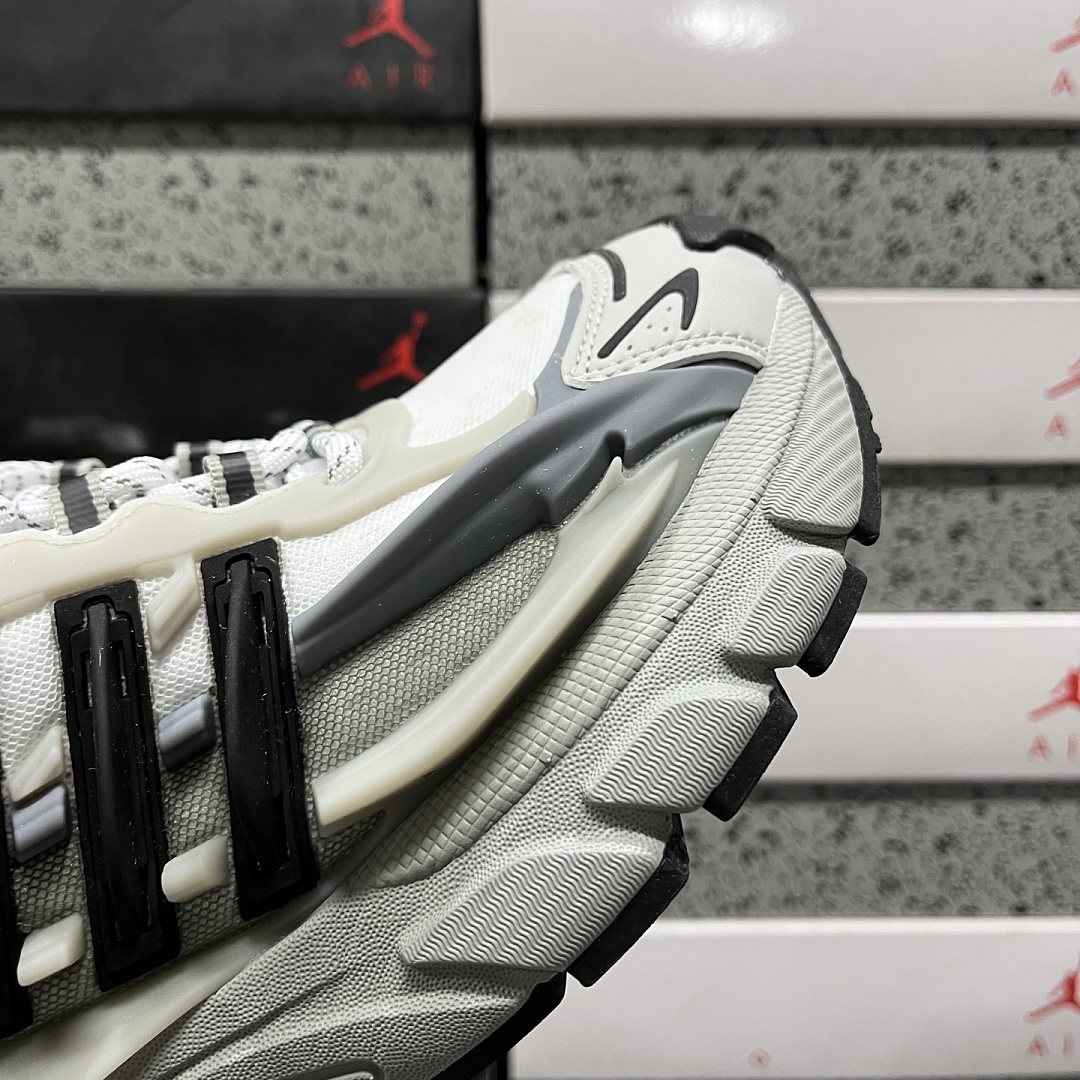 Adidas Adistar Jellyfish Pharrell Williams (Solid Grey Black) - Image 3