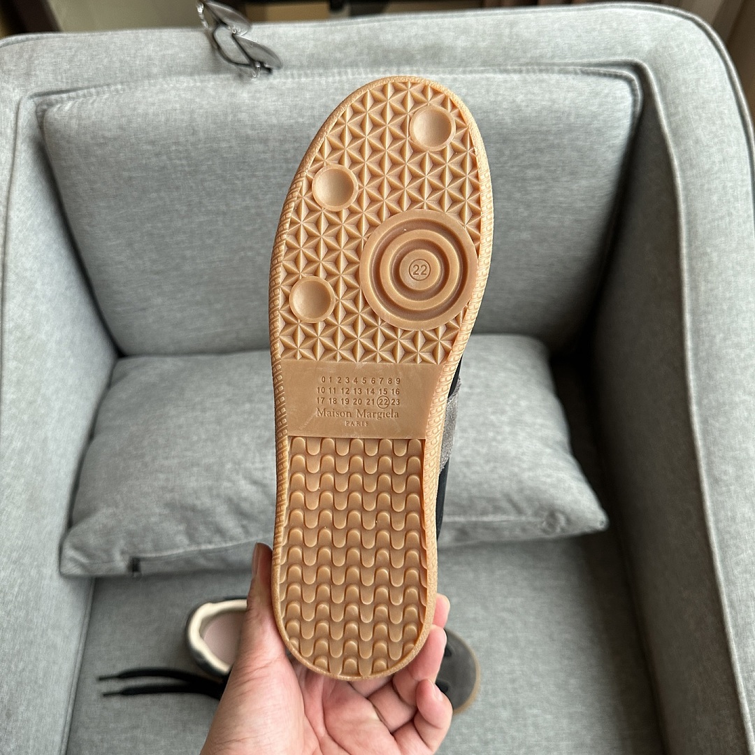 On Running Maison Margiela Replica - Image 4