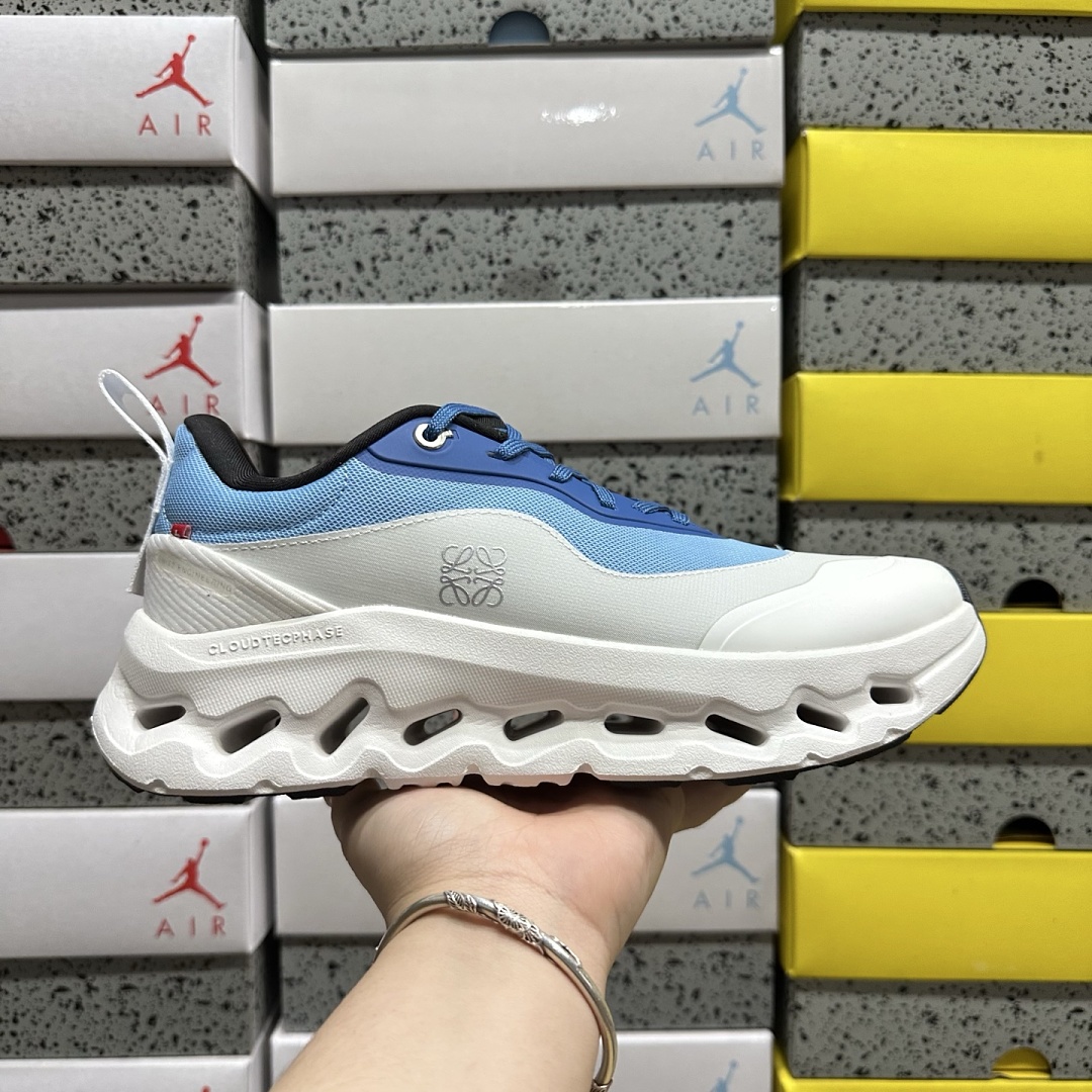 On Running Running Cloudtilt 2 LOEWE L92928X17-5102 - Image 2