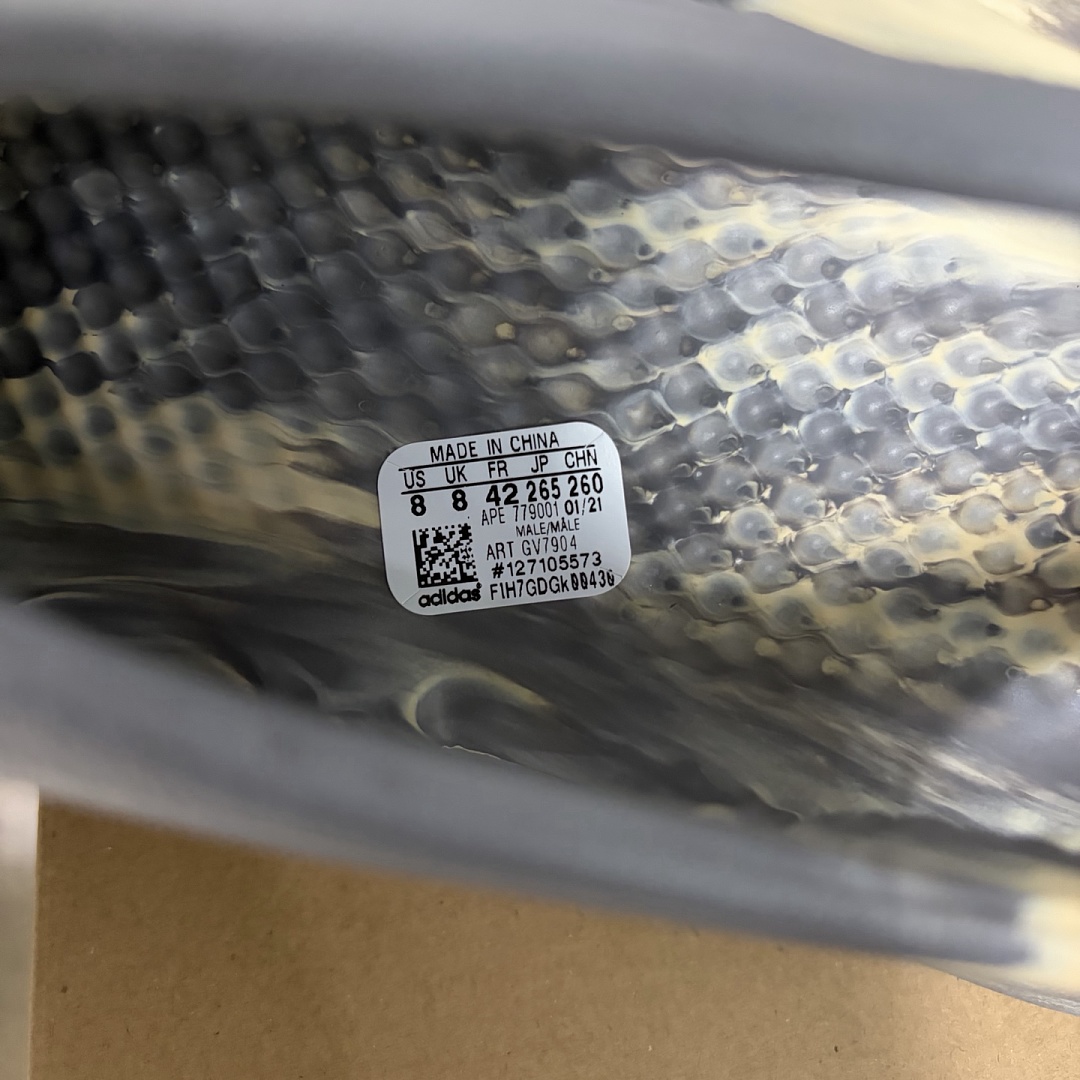 Adidas Yeezy Foam RNNR MXT Moon Gray Clogs - Image 9