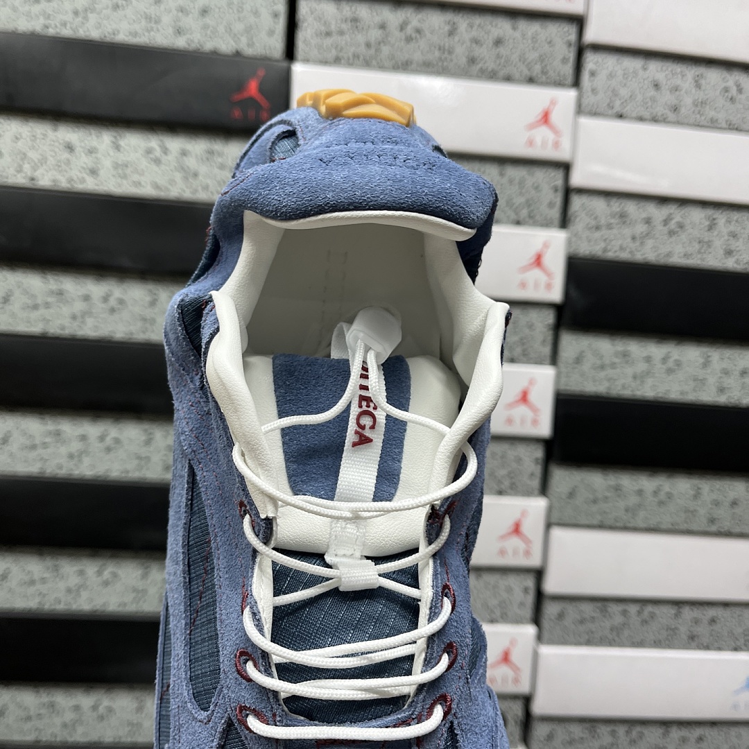 Bottega Veneta Orbit Surf Vapor - Image 5