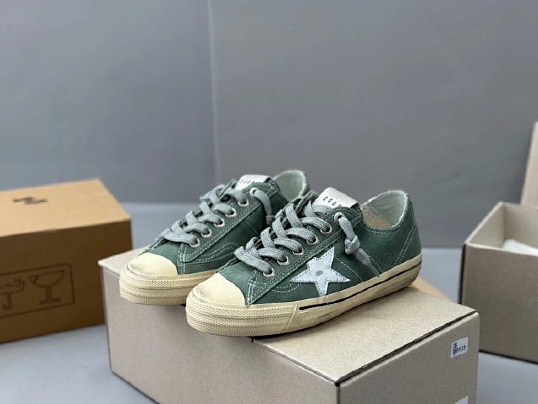 Golden Goose Deluxe Brand Green Silver Star - Image 4
