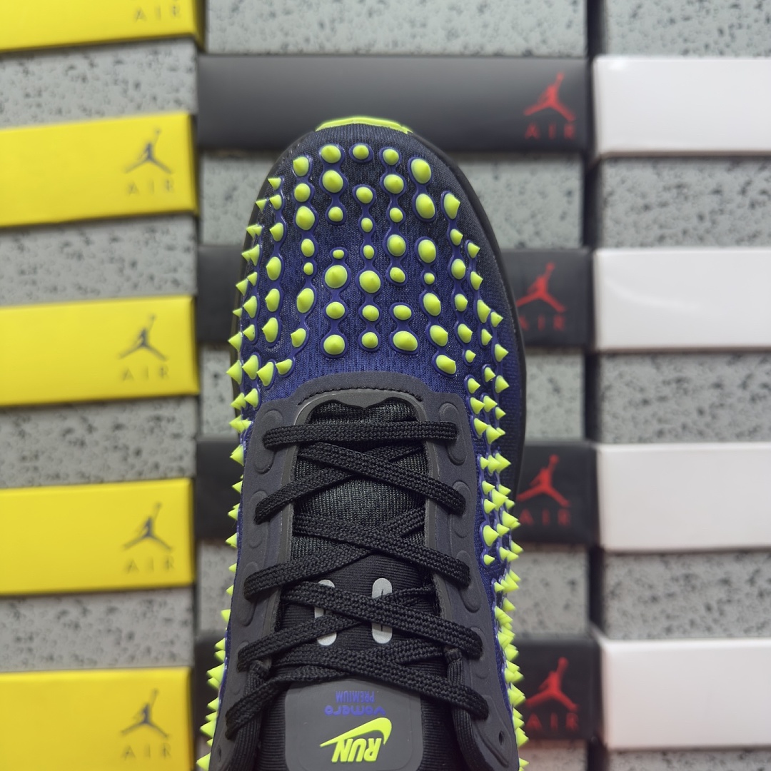 Nike Vomero Premium QS Black Volt Glow - Image 6