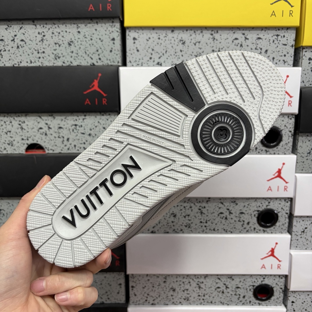 Louis Vuitton Skate Sneaker Clover - Image 2