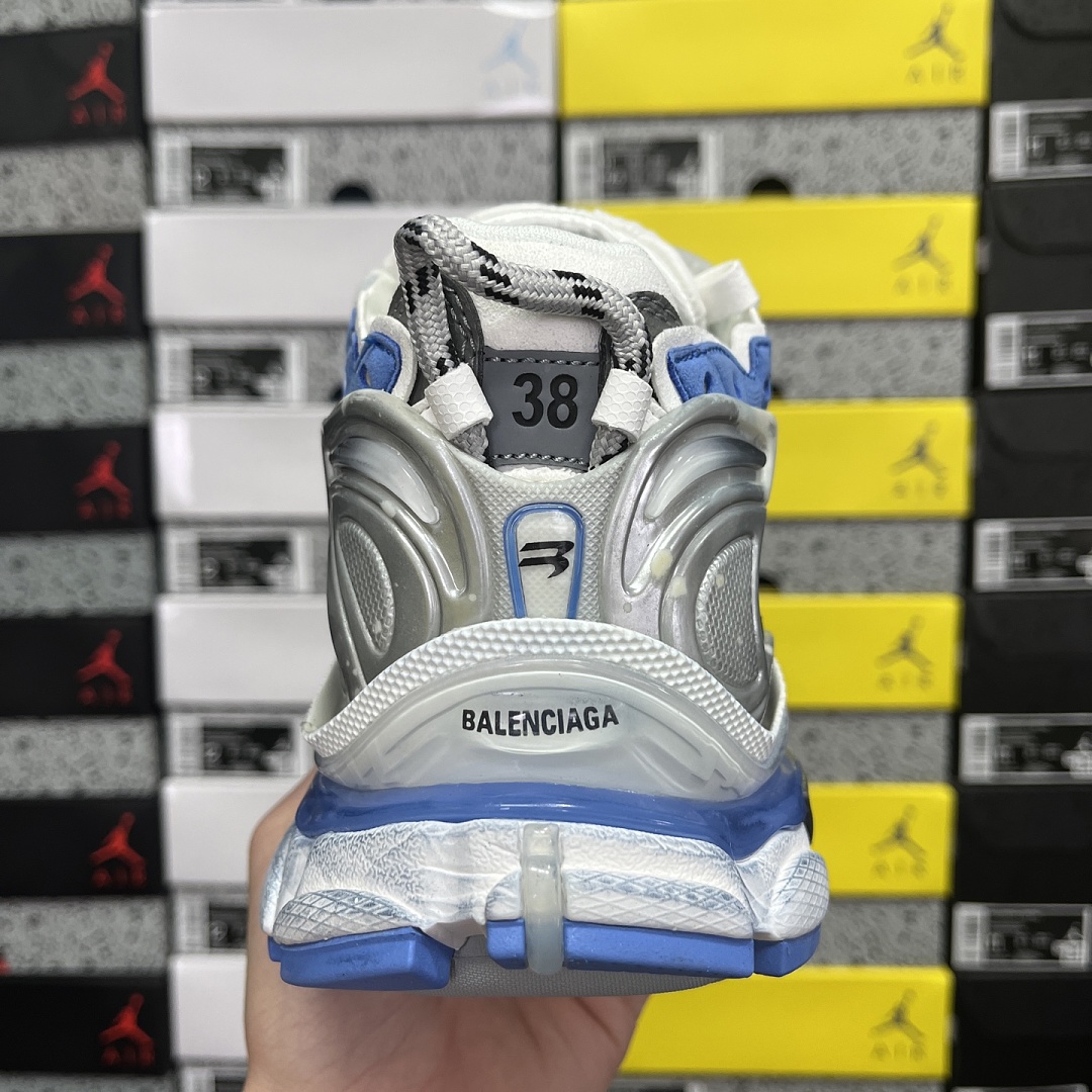 Balenciaga BLCG Runner 7.5 - Image 3