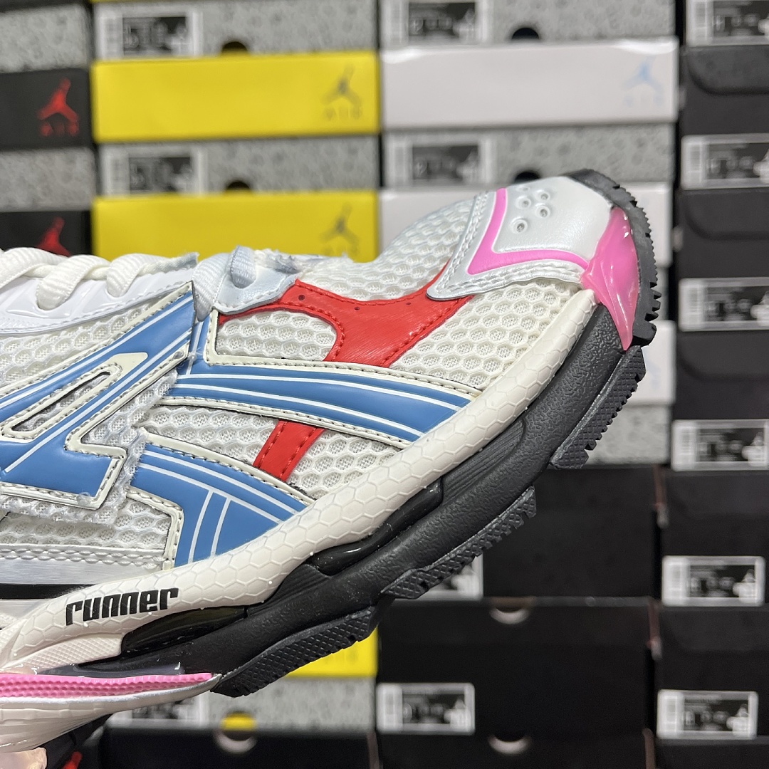 Balenciaga BLCG Runner 7.0 - Image 5