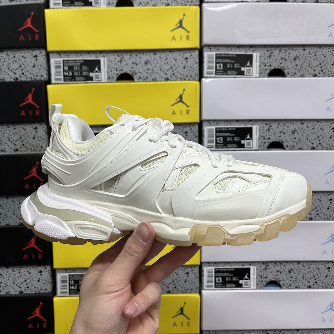 Balenciaga BLCG Track 3.0 - Image 2