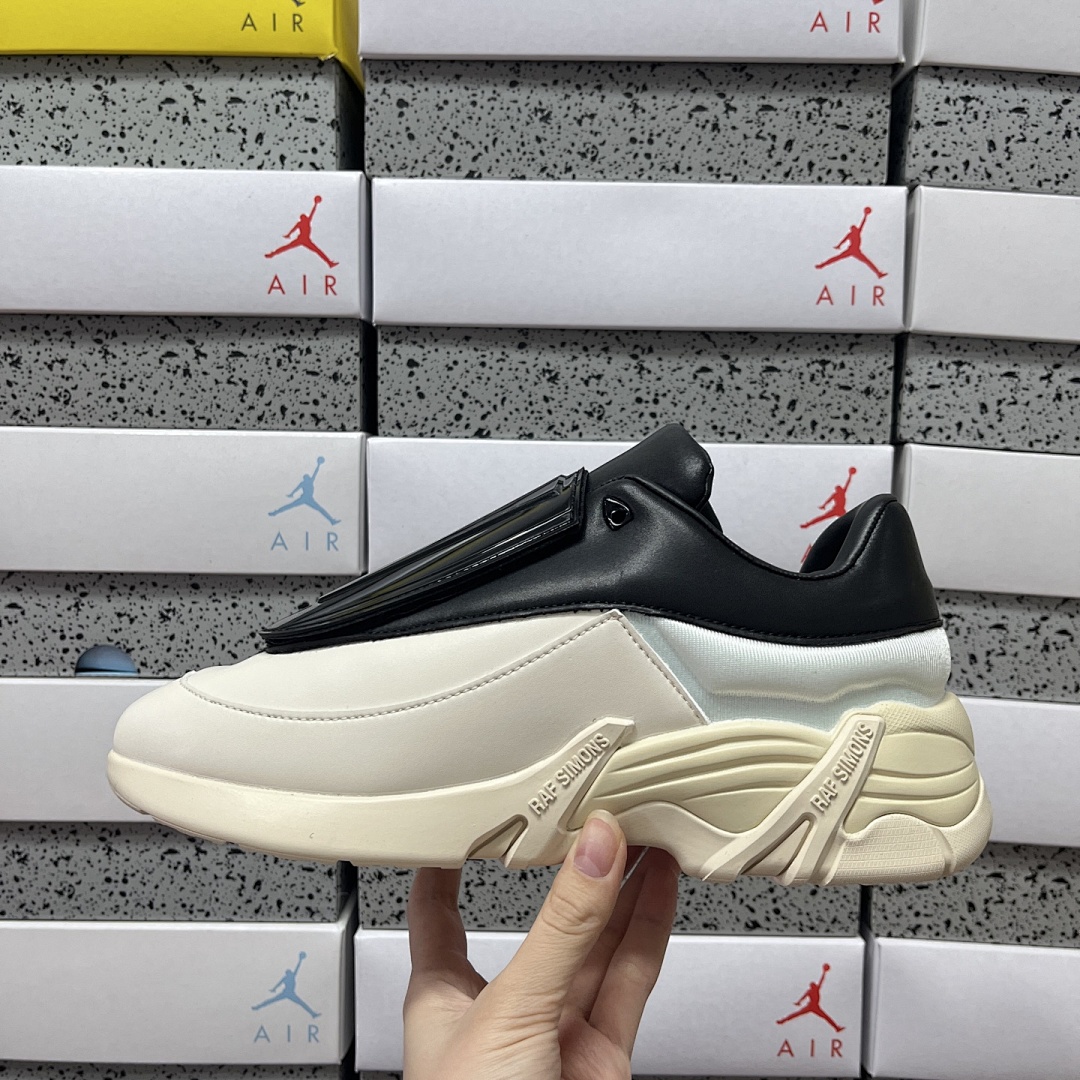 On Running Raf Simons Antei Low Top (Black White Cream) - Image 4