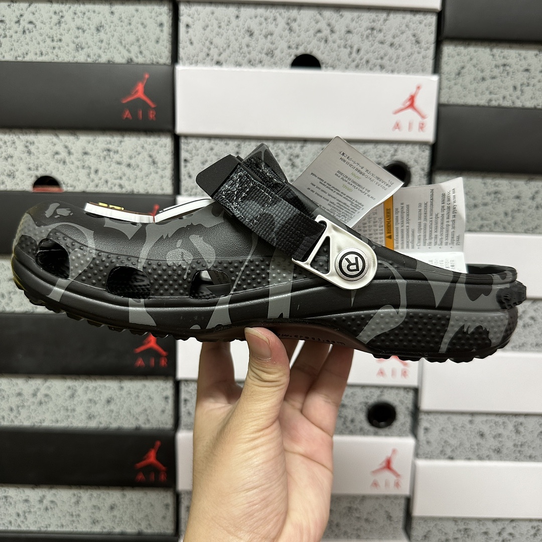 Crocs Classic Clog A Bathing Ape ABC Camo Black Print - Image 7