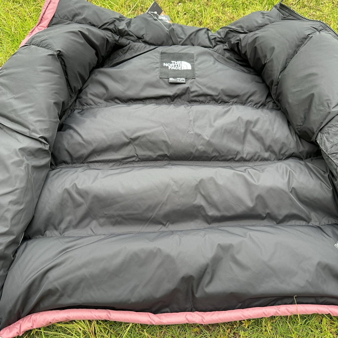 The North Face TNF 1996 Retro Nuptse 700 Fill Packable Jacket - Image 100