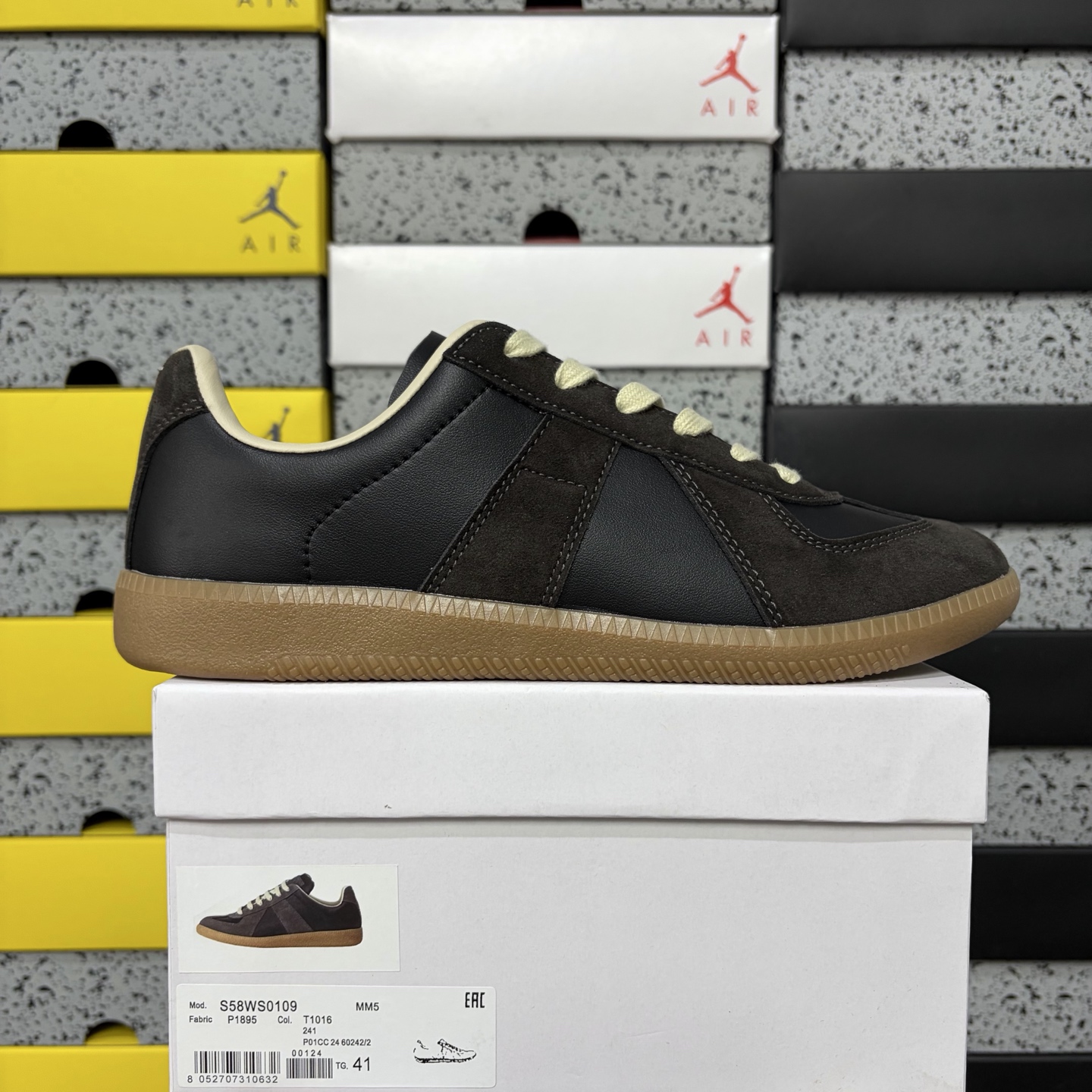 On Running Maison Margiela Replica - Image 13