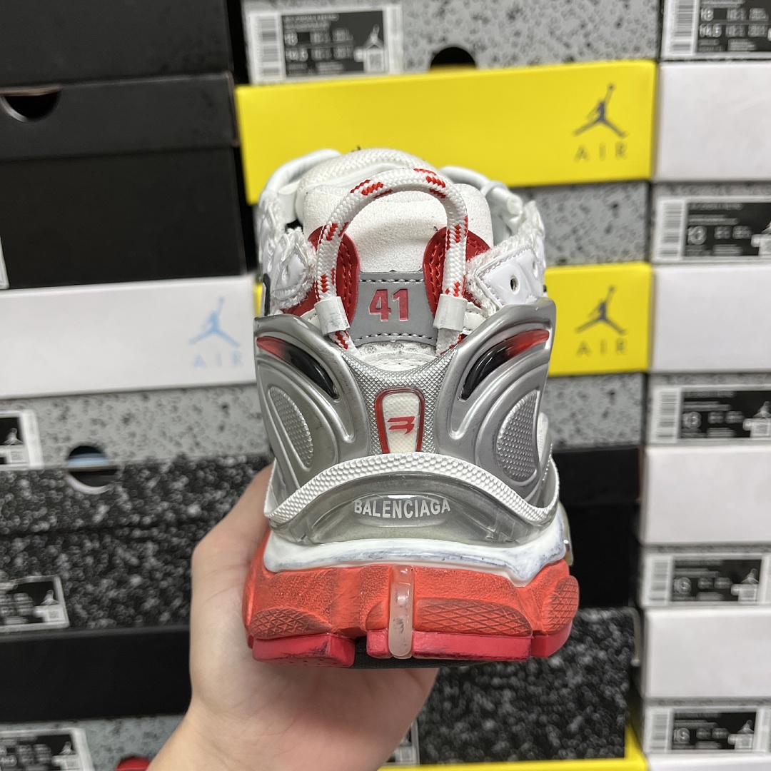Balenciaga BLCG Runner 7.5 - Image 2