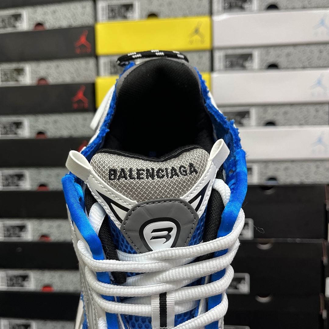 Balenciaga BLCG Runner 7.0 - Image 9