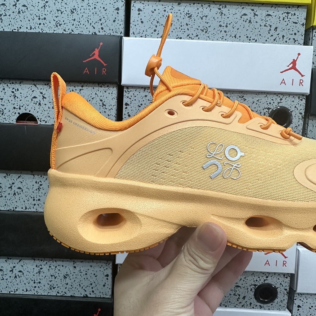 On Running Cloudsolo LOEWE (Orange) - Image 6