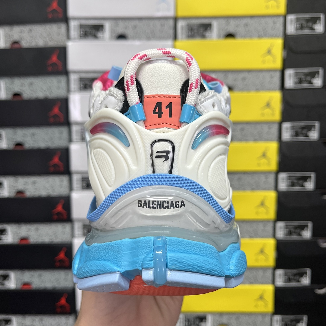 Balenciaga BLCG Runner 7.5 - Image 4