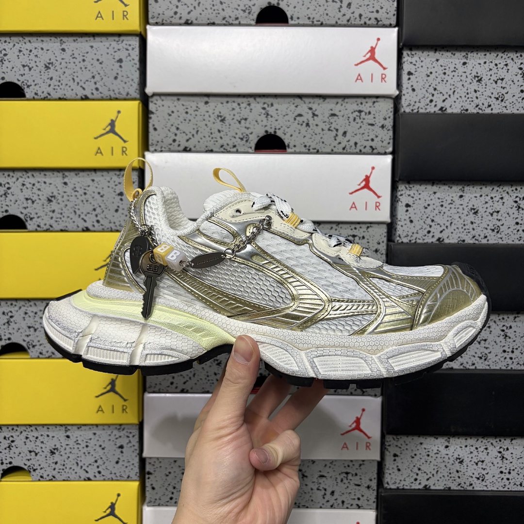 Balenciaga 3XL - Image 12