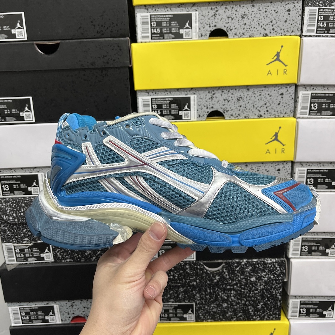 Balenciaga BLCG Runner 7.5 - Image 8