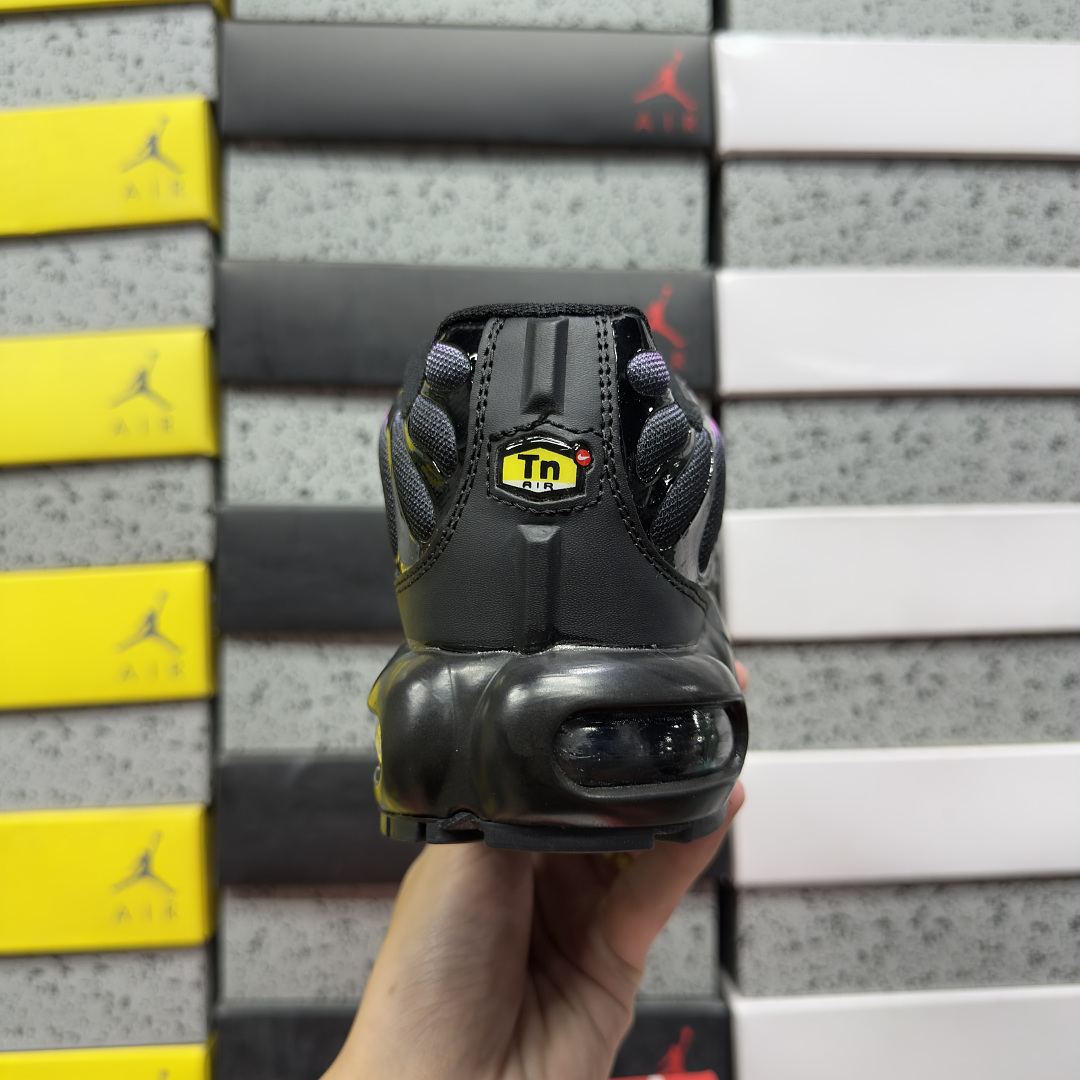 Nike Air Max Plus (Black Pink) - Image 5