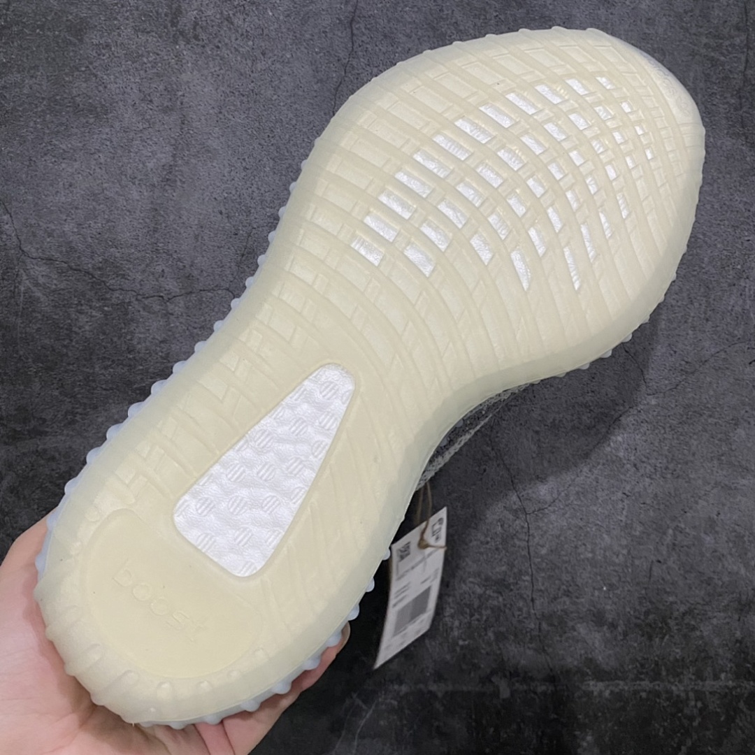 Adidas Yeezy 350 - Image 2