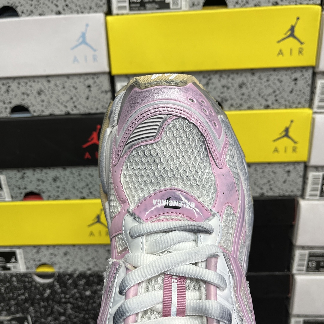 Balenciaga BLCG Runner 7.0 - Image 8