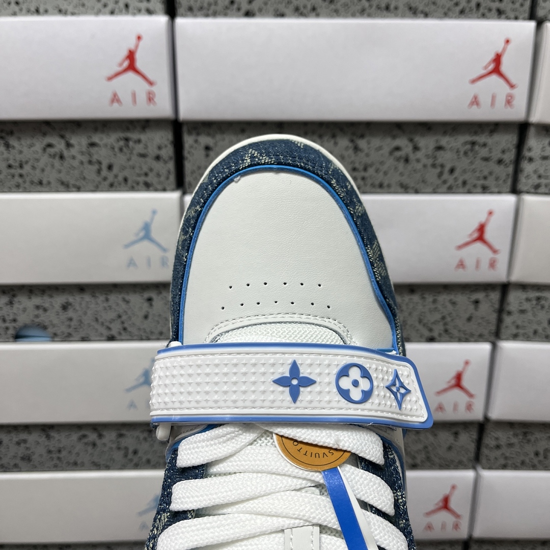 Louis Vuitton Trainer (White Blue) - Image 6