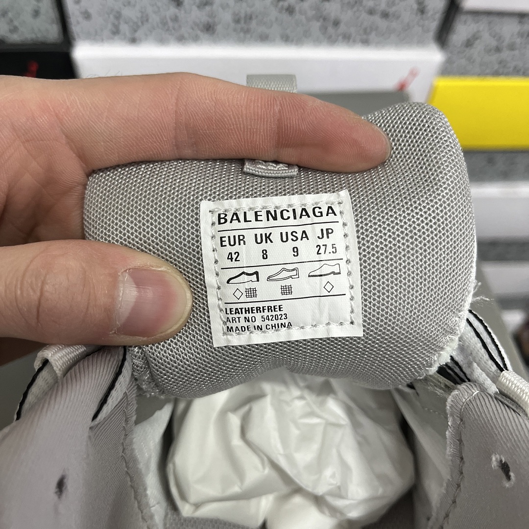 Balenciaga Track 9812 - Image 2