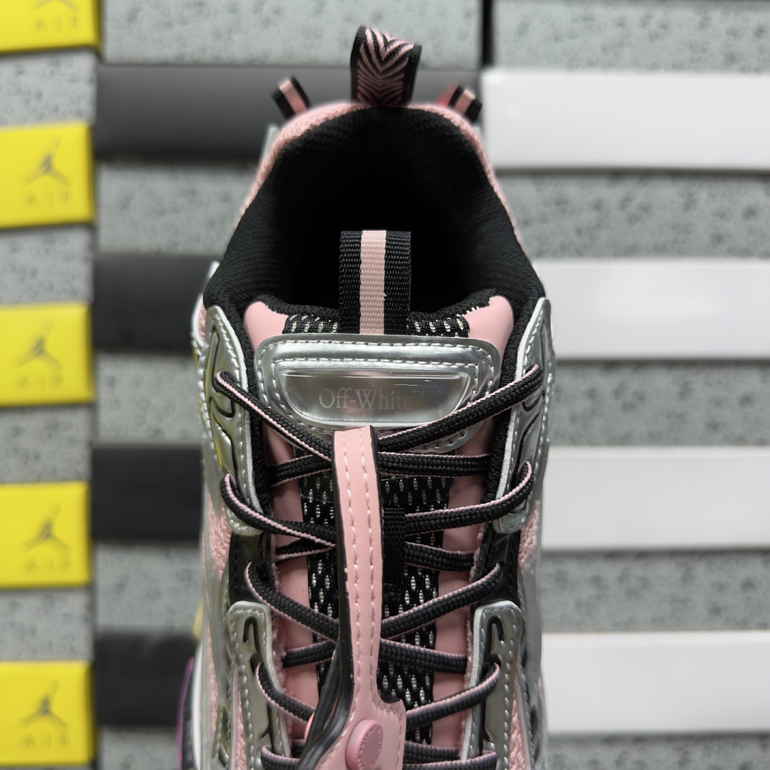 Off-White Be Right Back - Image 4