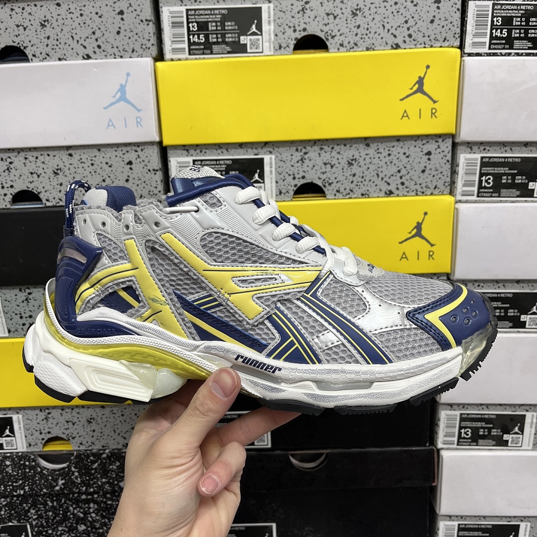 Balenciaga BLCG Runner 7.0 - Image 3